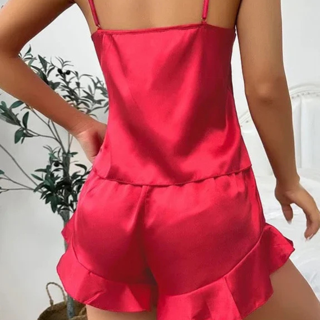 Set pijamale halat de noapte, maiou și pantalon scurt din satin roșu