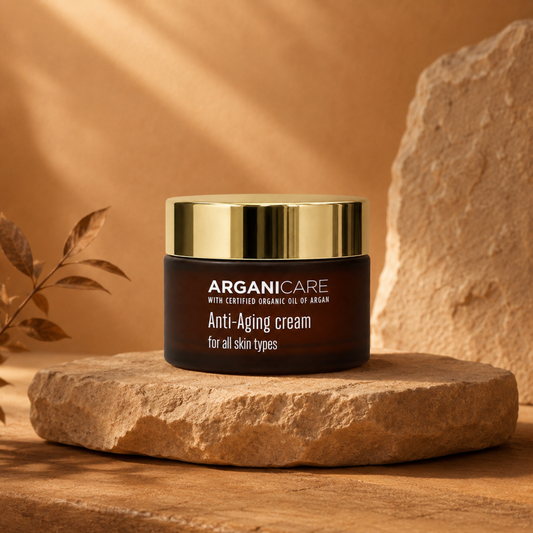 Cremă anti-rid ARGANICARE 50 ml într-un decor lifestyle