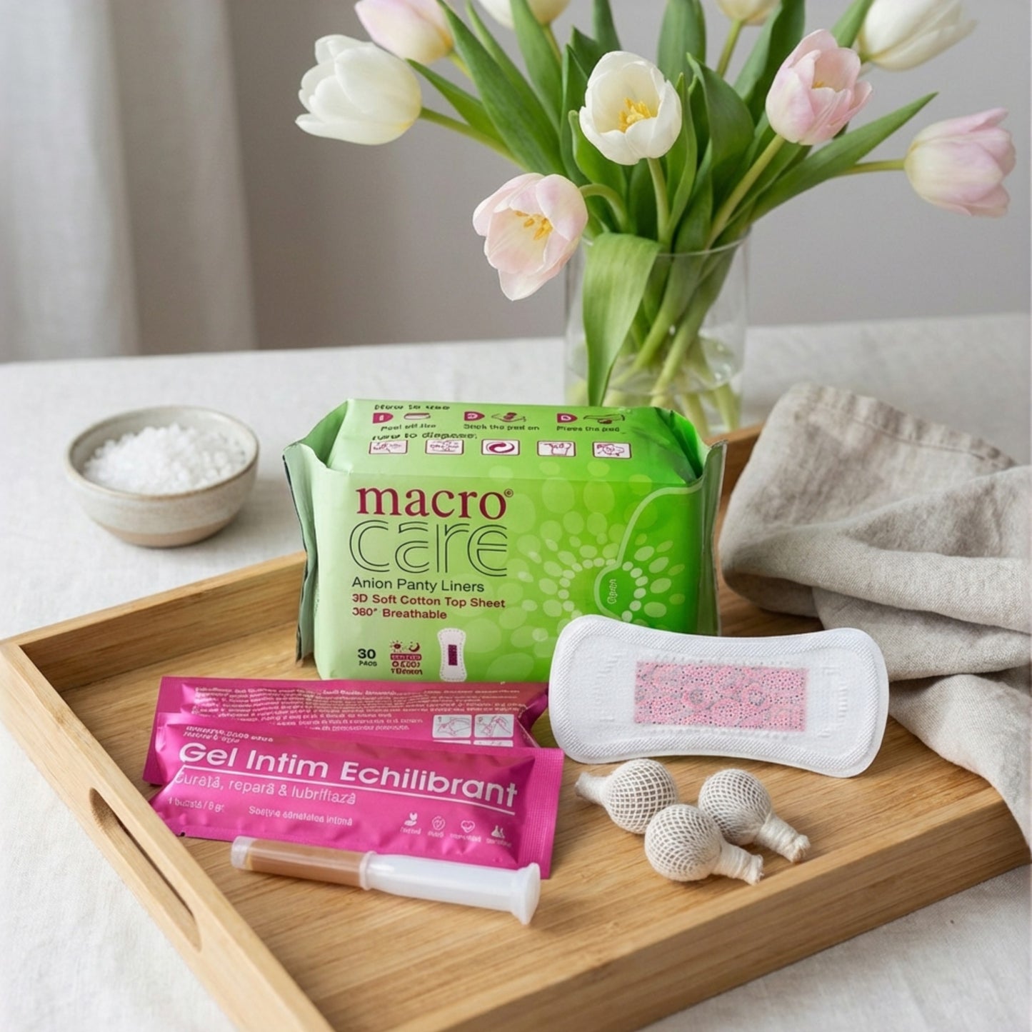 Pachet intim intensiv detox cu tampon intim detoxifiant, gel intim ecilibrant si absorbante macro care, cura completa pentru echilibru intim.