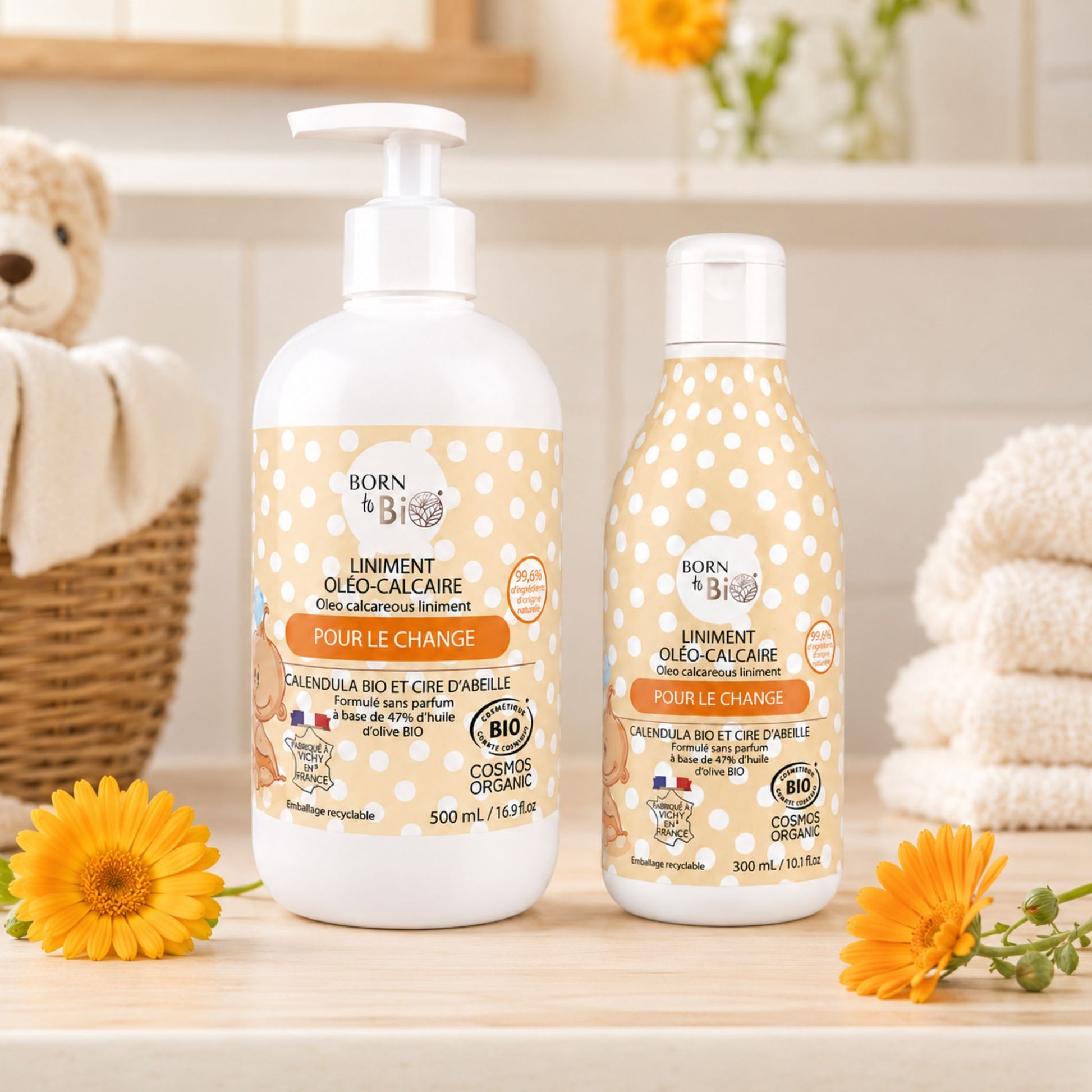 Lapte de curățare și protecție pentru bebeluși Born to Bio în decor delicat pentru îngrijirea pielii sensibile