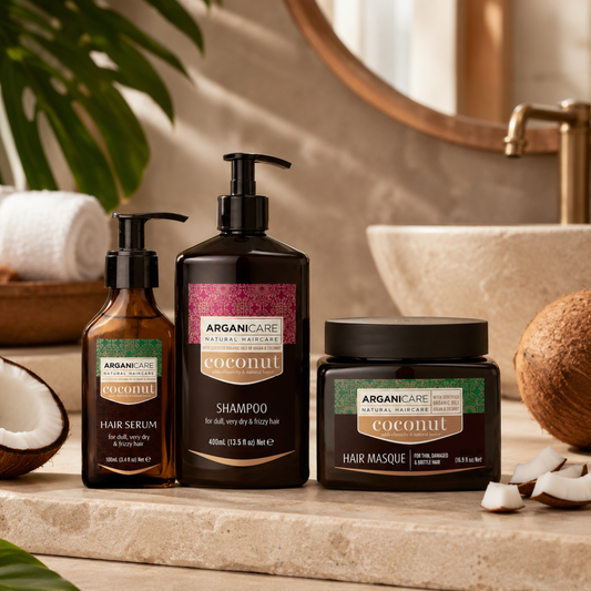 Pachet Trio Cocos ARGANICARE cu șampon, mască și ser într-un decor lifestyle