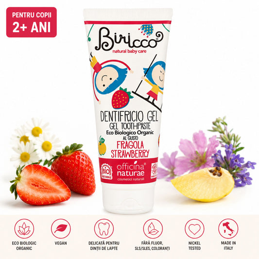 Pastă de dinți naturală pentru copii cu aromă de căpșuni în ambient de baie